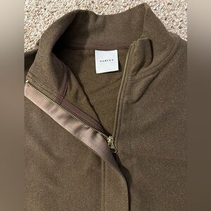 Varley pullover